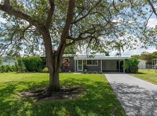 5526 SW 89th Ct, Miami, FL 33165