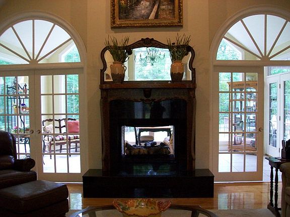4th image of 5194 Oak Dr