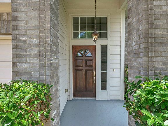 3rd image of 11903 Perdenales Falls Ct