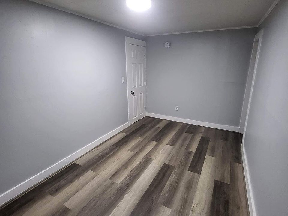 17 Sullivan Street 17 Sullivan St Newport NH Zillow