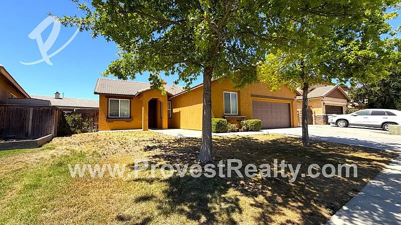 5 bed, 3.0 bath, 2100 sqft, $2,750 — Photo 3
