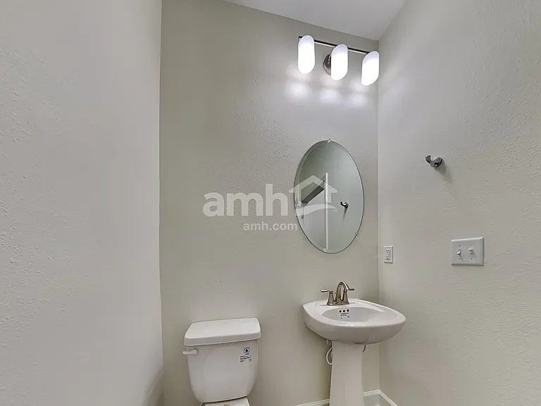 12256 Sapp Rd — Photo 11