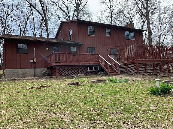 2nd image of 20 Hickory Dr