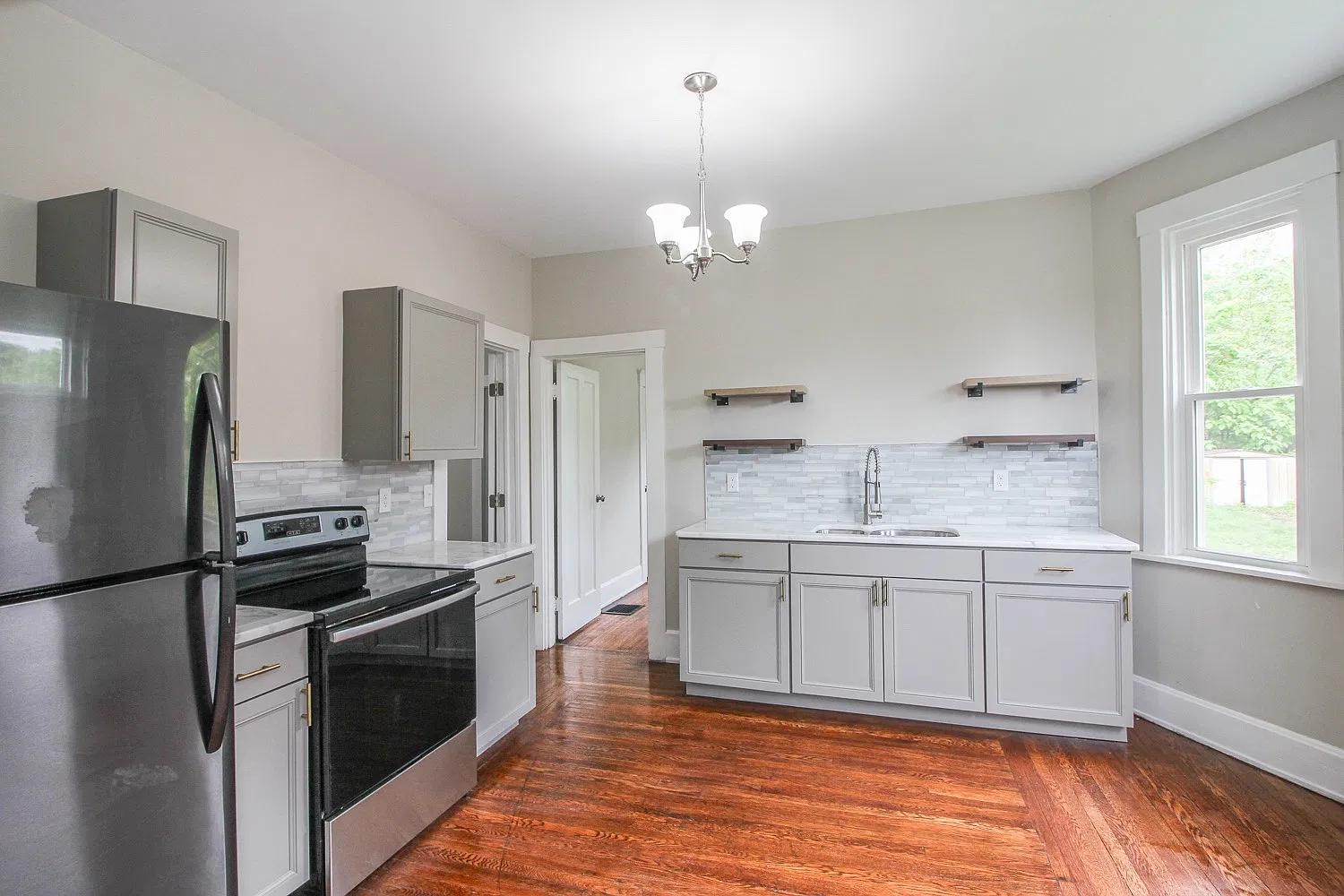 2 bed, $1,195 — Photo 2