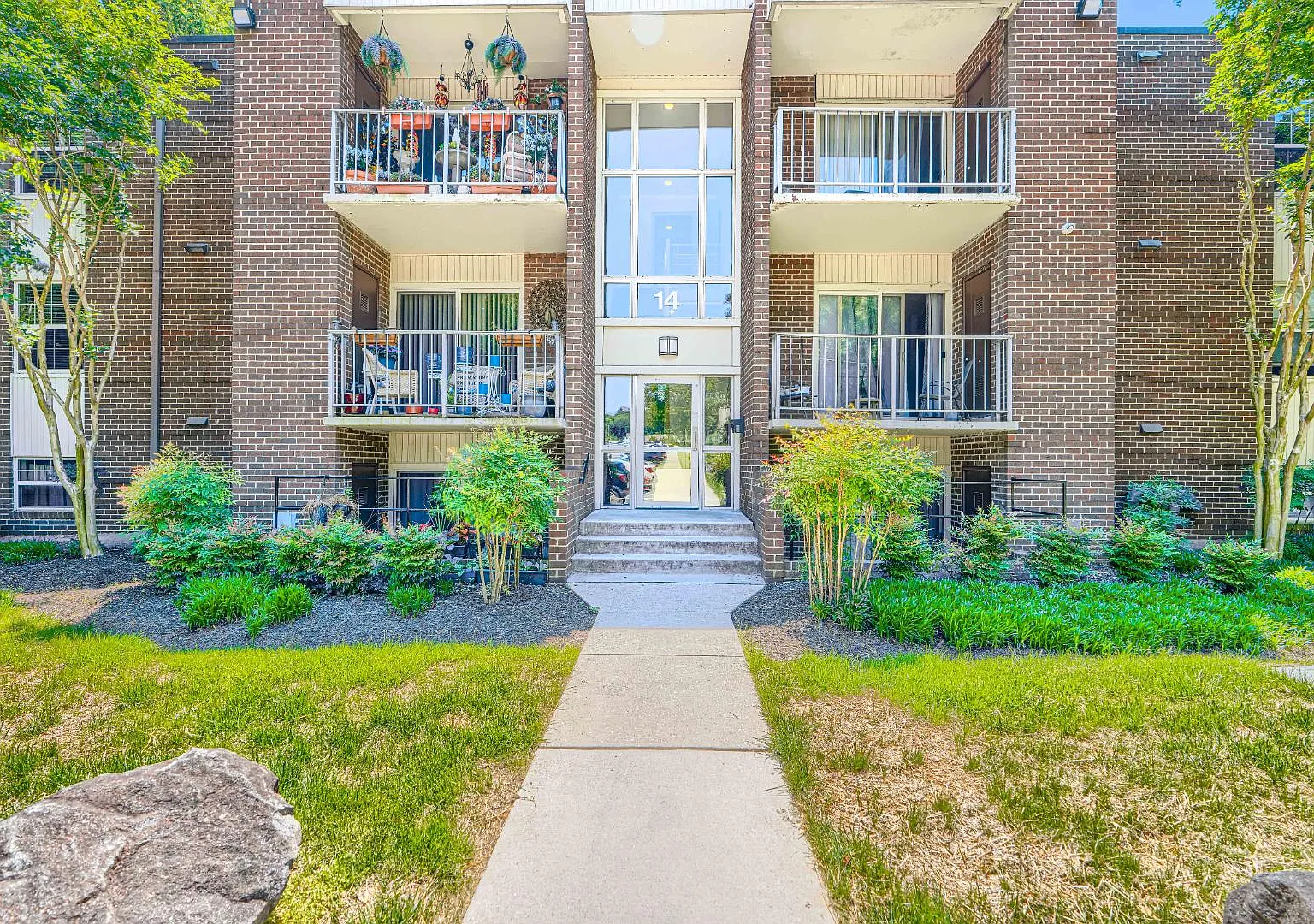 14 Mountbatten Ct - 14 Mountbatten #203 — Photo 1
