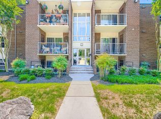 14 Mountbatten Ct APT 203, Gwynn Oak, MD 21207
