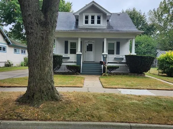 85 Ahrens St, Mount Clemens, MI 48043