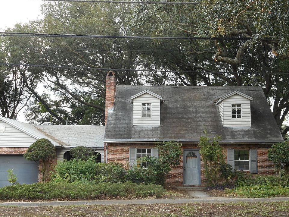 2nd image of 5647 Saint Isabel Dr