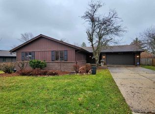 4575 Sunderman Rd, Rockford, IL 61114