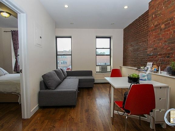 2nd image of 142 Macon St #6A
