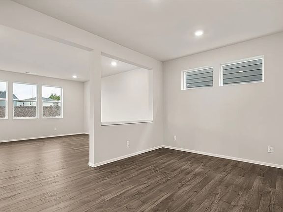 5th image of 3928 23rd Ave NE