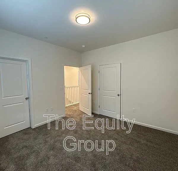 733 S Pinkham #102 — Photo 15