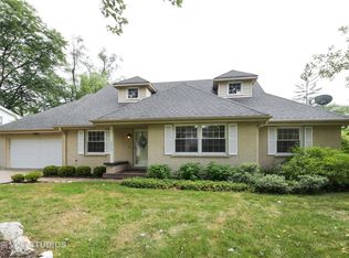 3315 Robincrest Dr, Northbrook, IL