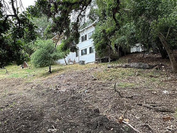 2nd image of 17451 Holiday Dr