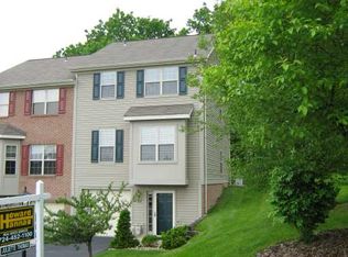 215 Hillvue Dr, Mars, PA 16046