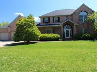 3209 Viney Ln, Bloomington, IL