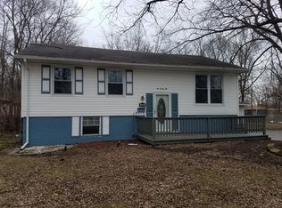 125 S Spruce Ln, Glenwood, IL 60425