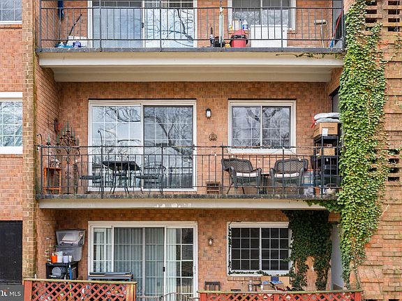 2nd image of 641 Waterloo Rd