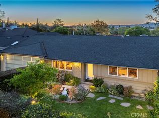 13775 Valley Vista Blvd, Sherman Oaks, CA 91423