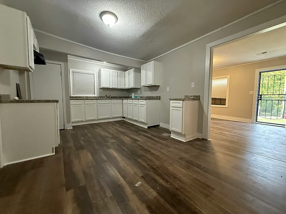 705 Harahan Rd