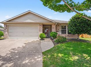 9232 Monument Ct, Fort Worth, TX 76244
