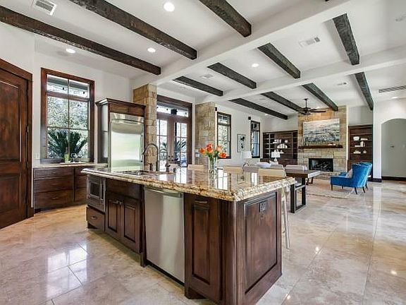 4th image of 4711 Laguna Ln