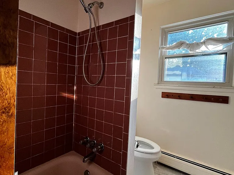 3126 Potomac Ave — Photo 11