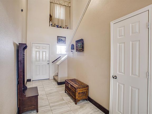 5th image of 12514 Hackberry Dr