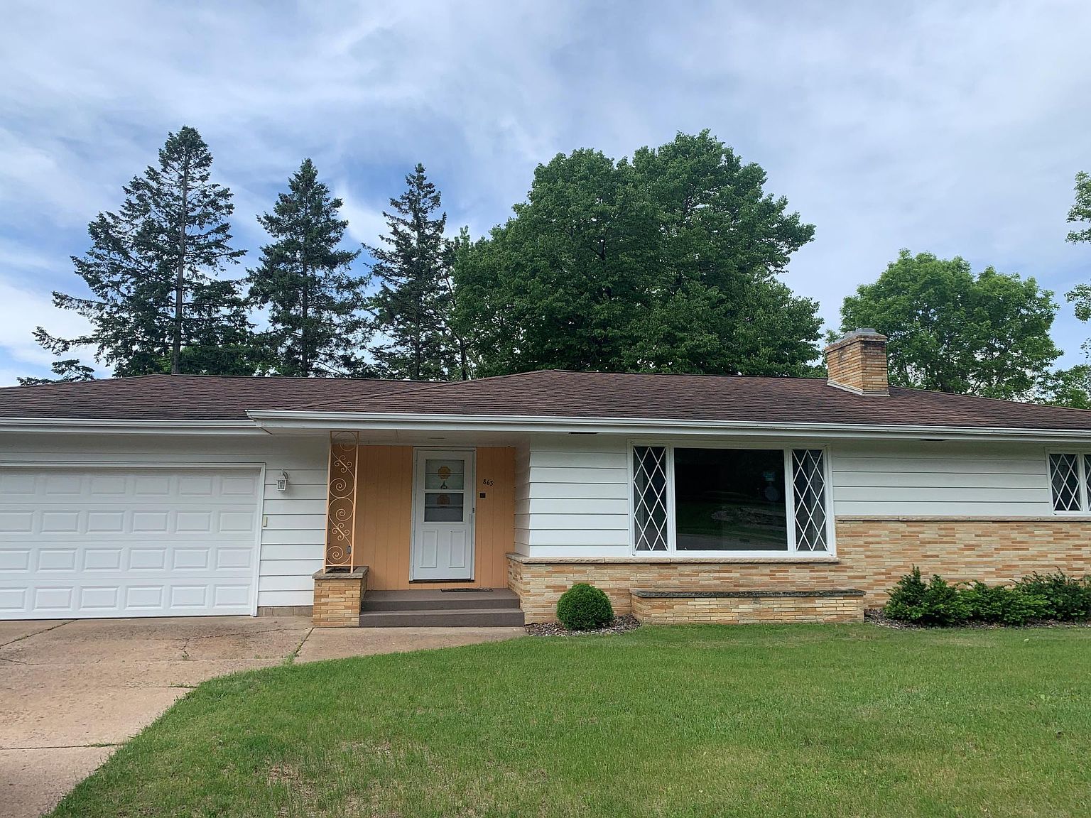 863 Truax Blvd, Eau Claire, WI 54703 Zillow
