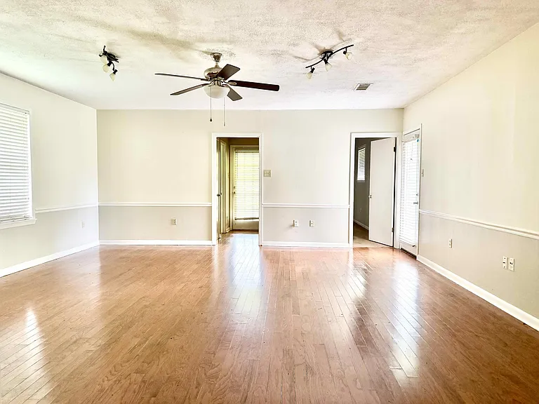9384 S Riveroaks Dr — Photo 5