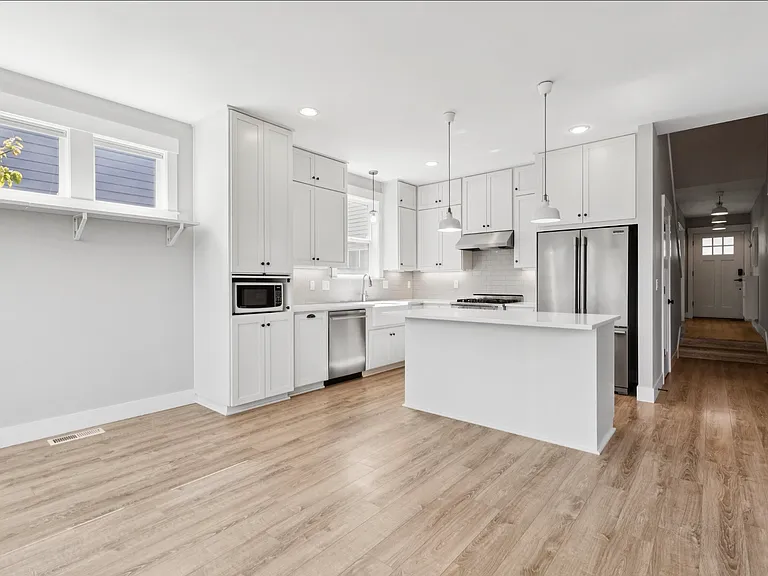 14825 NW Highcroft Ct — Photo 9