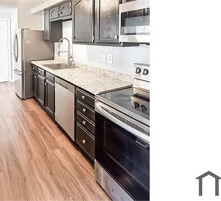 904 Swallow Crest Ct #D — Photo 27
