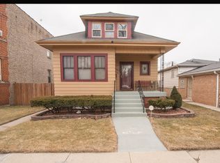 10514 S Bensley Ave, Chicago, IL 60617