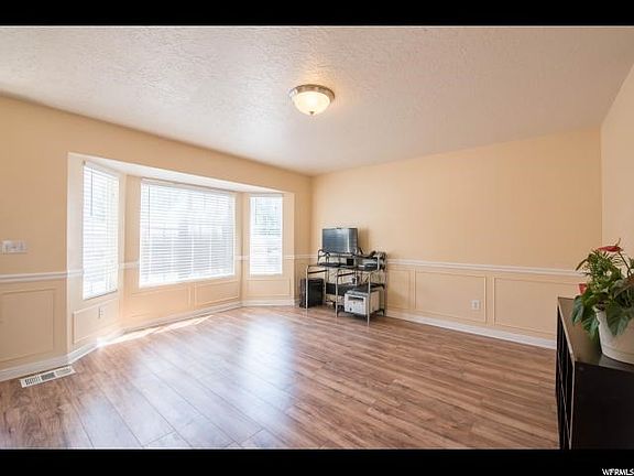 3rd image of 1213 E 540 N #25