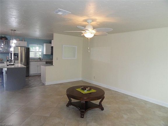 4th image of 1420 SW 8th Ct
