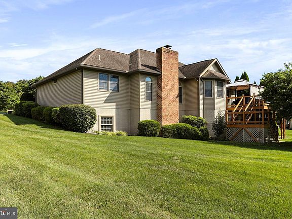4th image of 6353 Oak Leaf Ln
