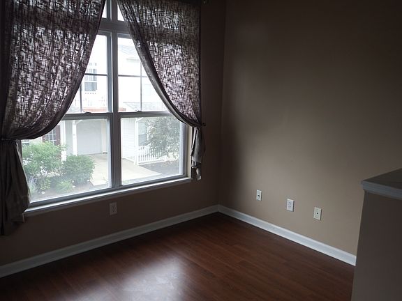 5th image of 1214 E Chapman Ln #3