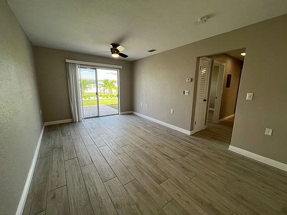 3rd image of 575 Clearwater Largo Rd N APT 7