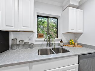 689 Pine Ridge Pl, Raleigh, NC 27609