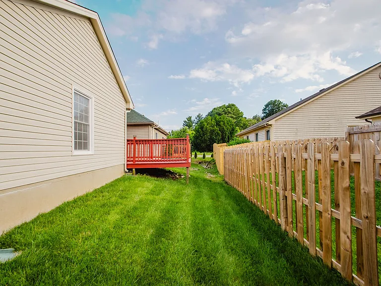 3413 Rainview Cir — Photo 47