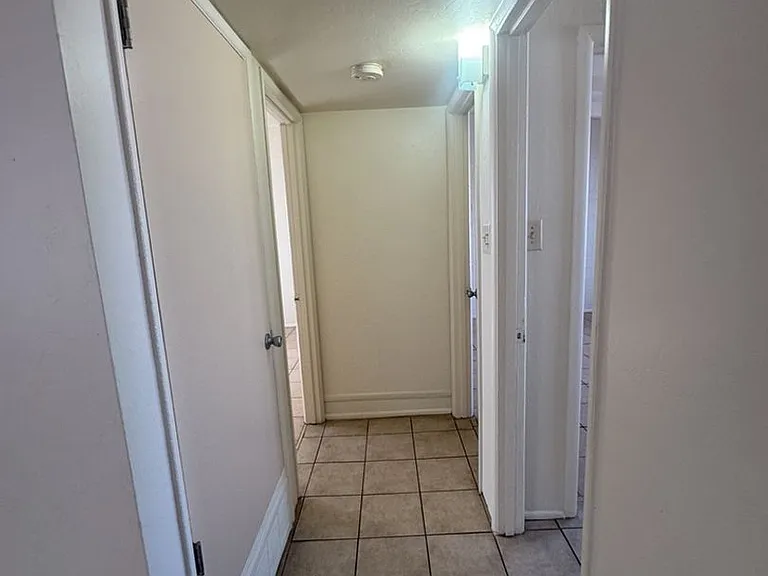 1800 E Fry Blvd #12 — Photo 6