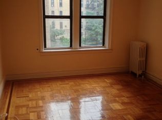 1 Hillside Ave, New York, NY 10040