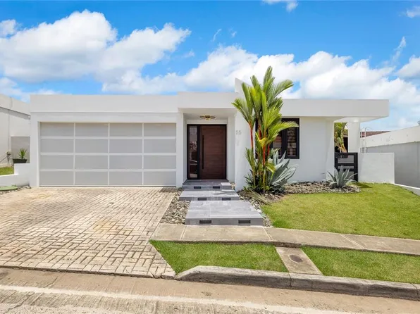 55 Reina Cristina La Villa De Torrimar, Guaynabo, PR 00969