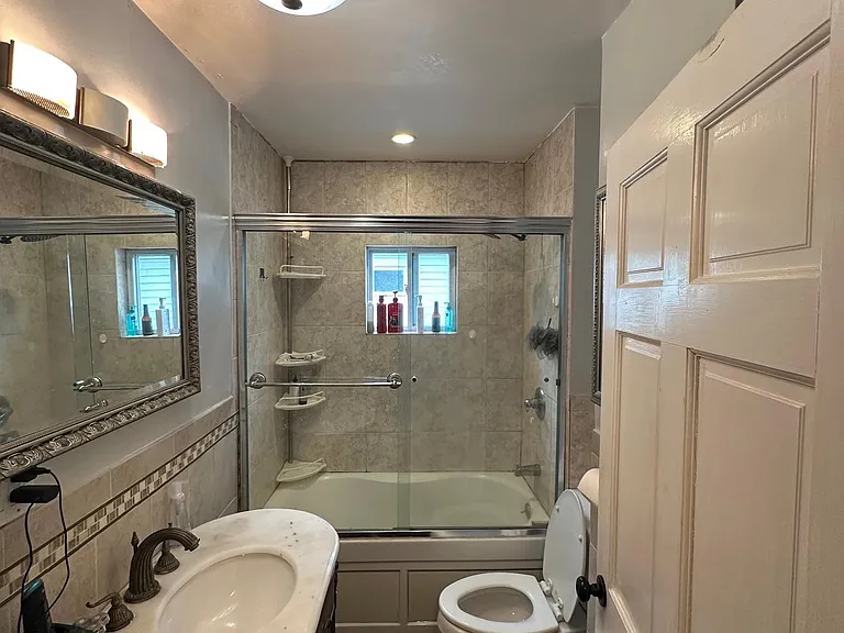73 Almont St #2 — Photo 16
