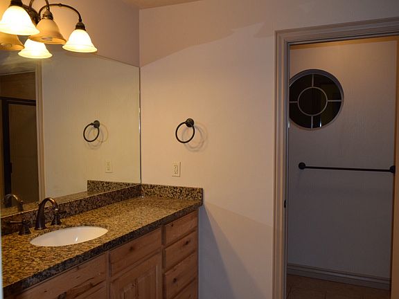 3rd image of 5452 N Ponderosa Ln