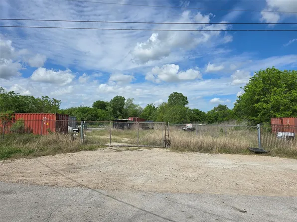 14042 Ambrose St, Houston, TX 77045