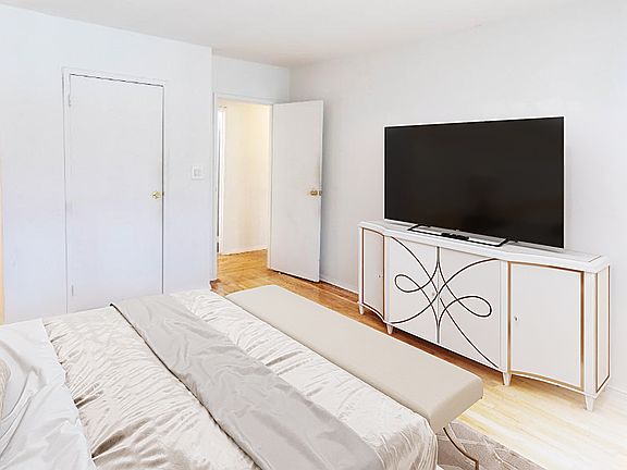 5th image of 214 E 24th St #Pha