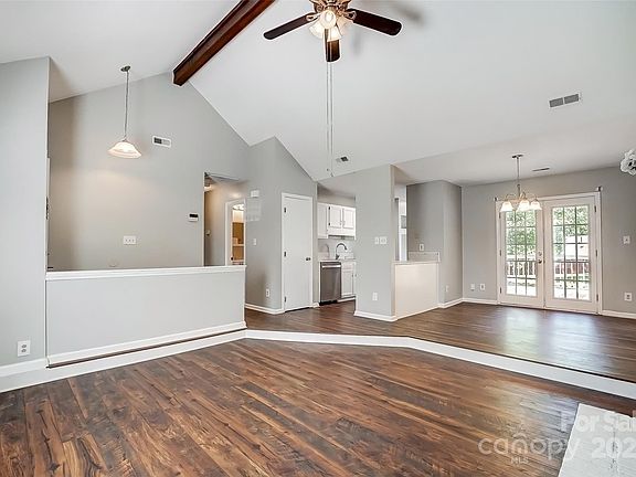 4th image of 5438 Green Moss Ln