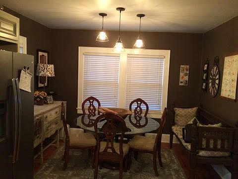 5th image of 2744 Woodbine Ave