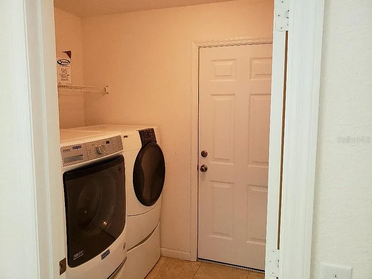 1125 Lascala Dr — Photo 7